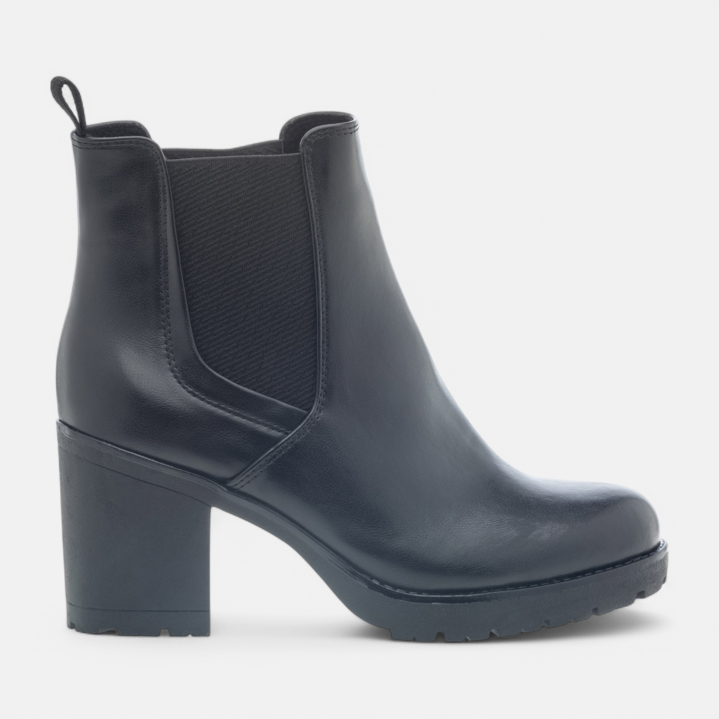 Chelsea boots with heel Women black Europe EN